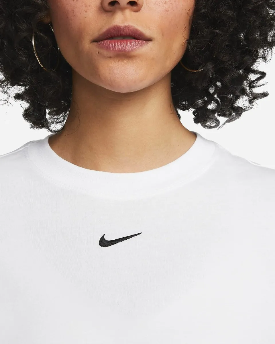 Nike Sportswear Essential Women's T-Shirt - White