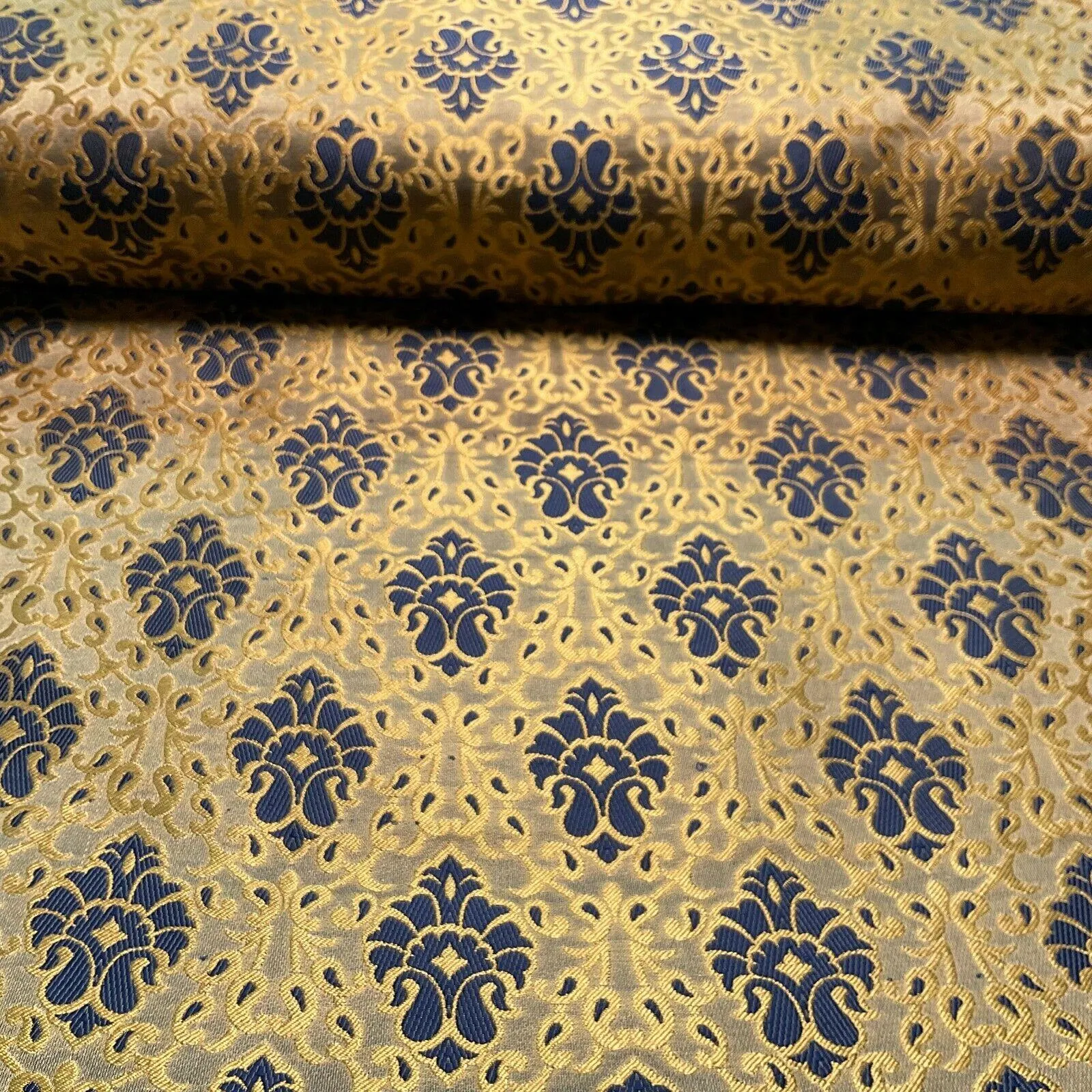 Ornamental Damask Brocade Wedding Banarsi Fabric 130 cm wide  M1565