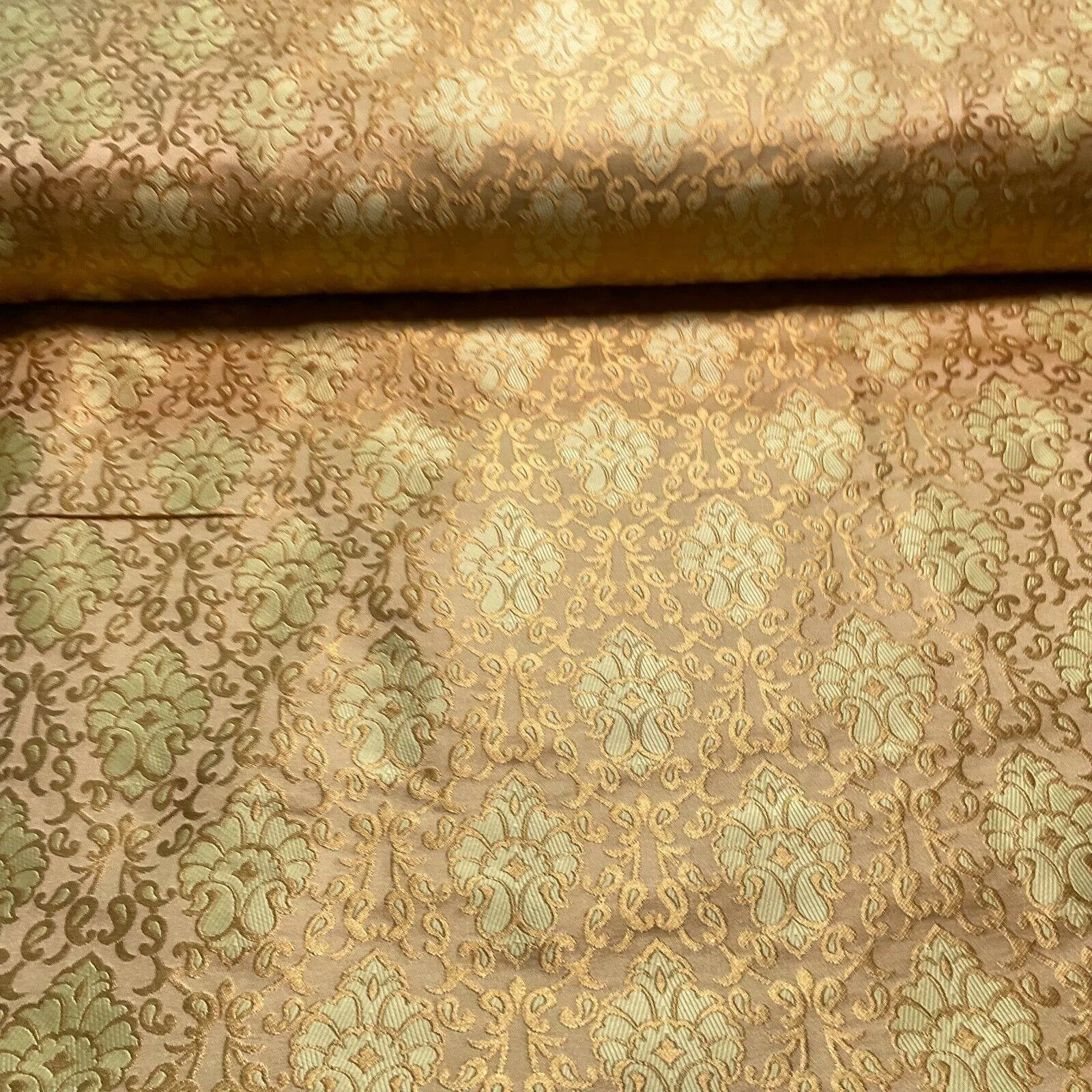 Ornamental Damask Brocade Wedding Banarsi Fabric 130 cm wide  M1565