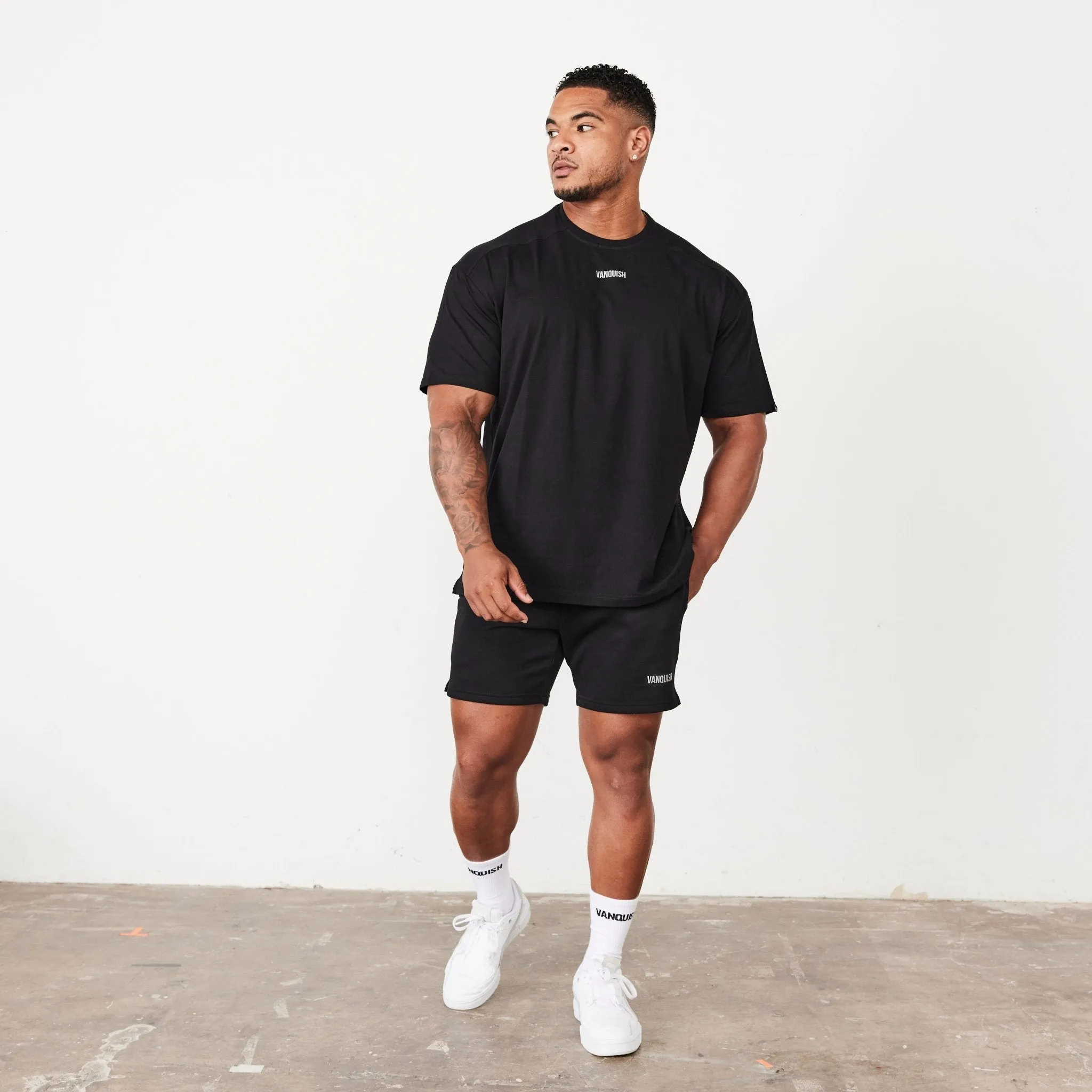 Vanquish Essential Black Oversized T Shirt