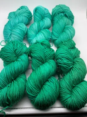 Ville: Seafoam Gradient ~ Superwash Merino Wool